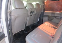 2017 Ford Super Duty F-250 SRW - Image 28