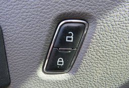 2017 Ford Super Duty F-250 SRW - Image 43