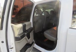 2017 Ford Super Duty F-250 SRW - Image 22