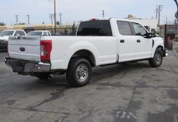 2017 Ford Super Duty F-250 SRW - Image 10