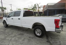 2017 Ford Super Duty F-250 SRW - Image 7
