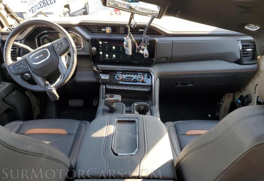 2022 GMC Sierra 1500 - Image 8