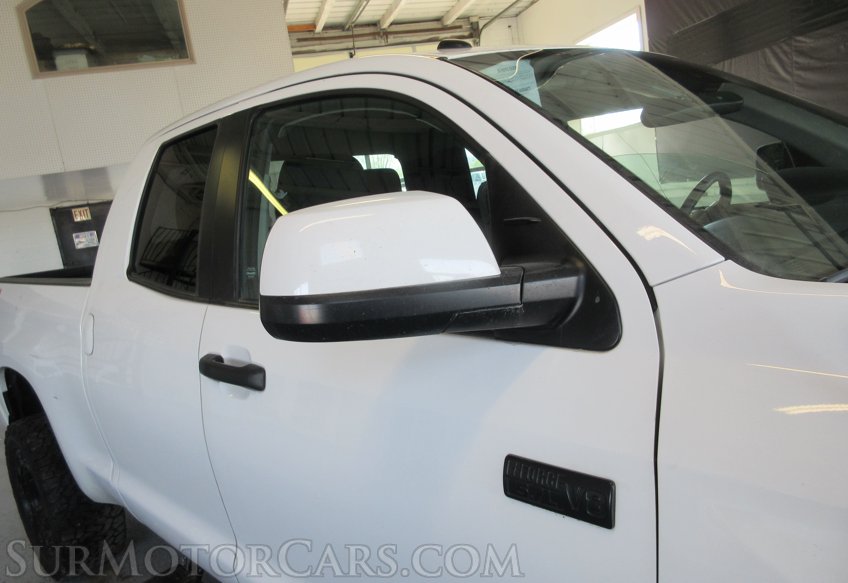 2019 Toyota Tundra - Image 13