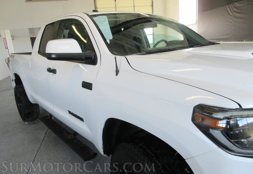 2019 Toyota Tundra - Image 14