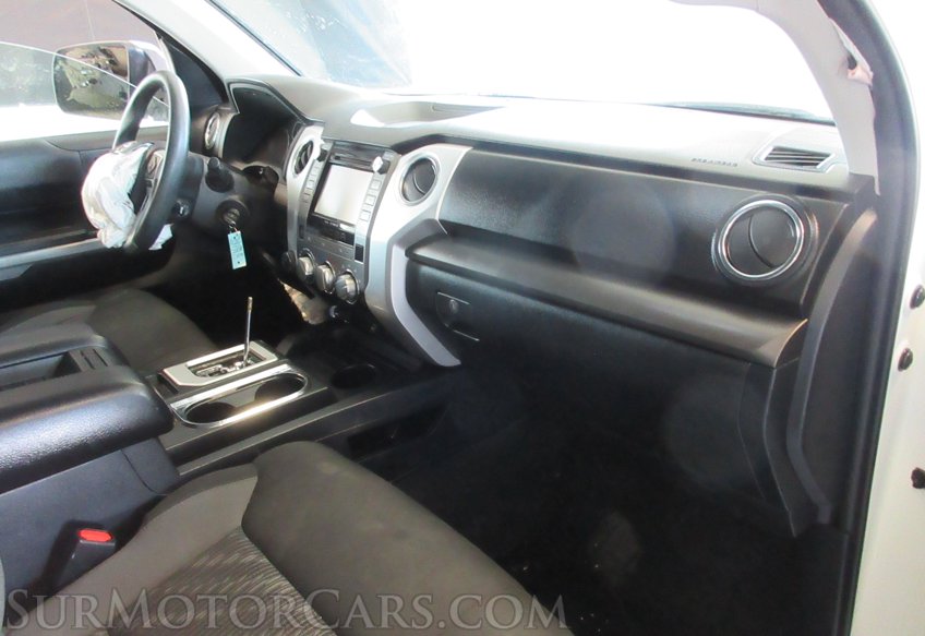 2019 Toyota Tundra - Image 29