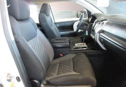 2019 Toyota Tundra - Image 28