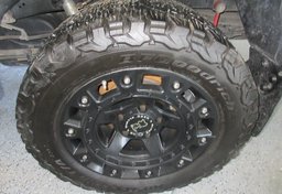 2019 Toyota Tundra - Image 56