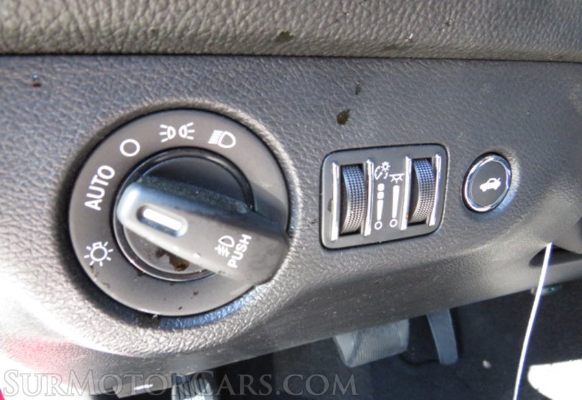 2020 Dodge Challenger - Image 38