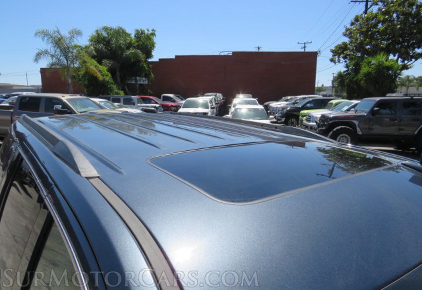 2020 GMC Yukon - Image 17