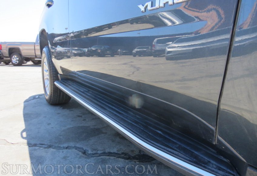 2020 GMC Yukon - Image 11