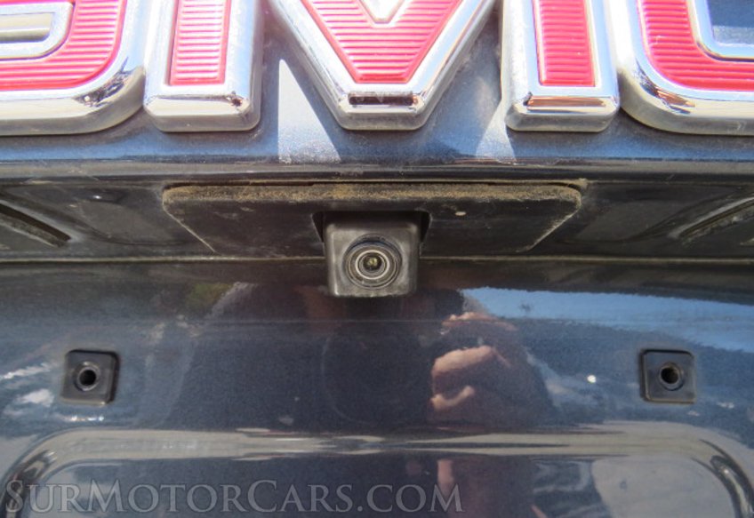 2020 GMC Yukon - Image 14