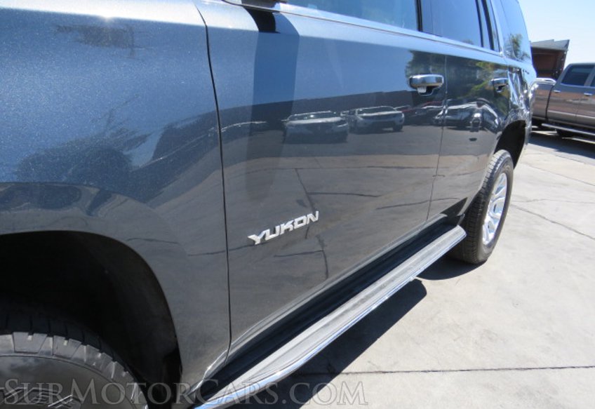 2020 GMC Yukon - Image 12