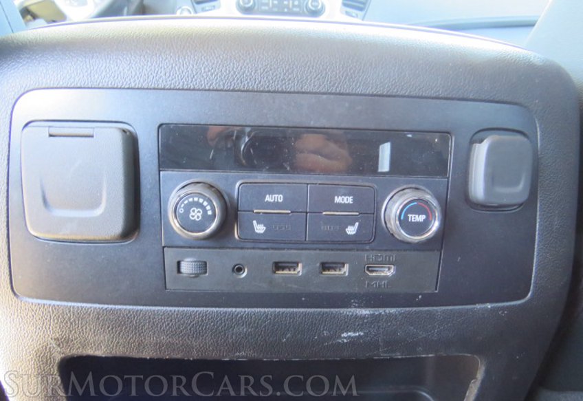 2020 GMC Yukon - Image 41