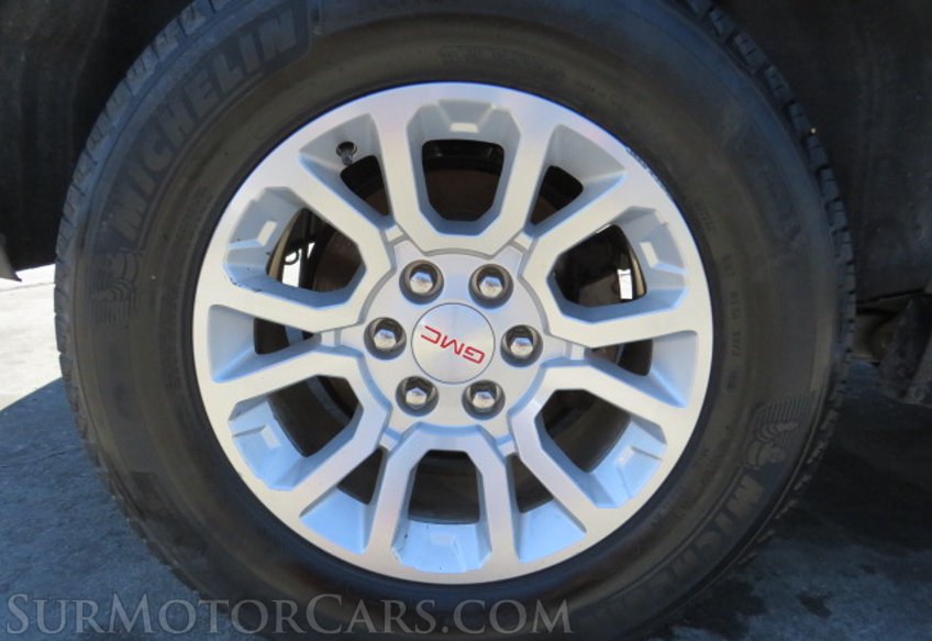 2020 GMC Yukon - Image 13