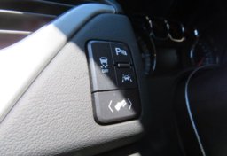 2020 GMC Yukon - Image 47