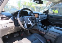 2020 GMC Yukon - Image 26