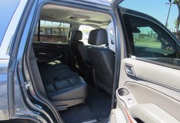 2020 GMC Yukon - Image 29