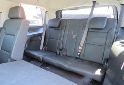 2020 GMC Yukon - Image 33