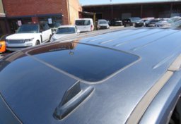 2020 GMC Yukon - Image 16