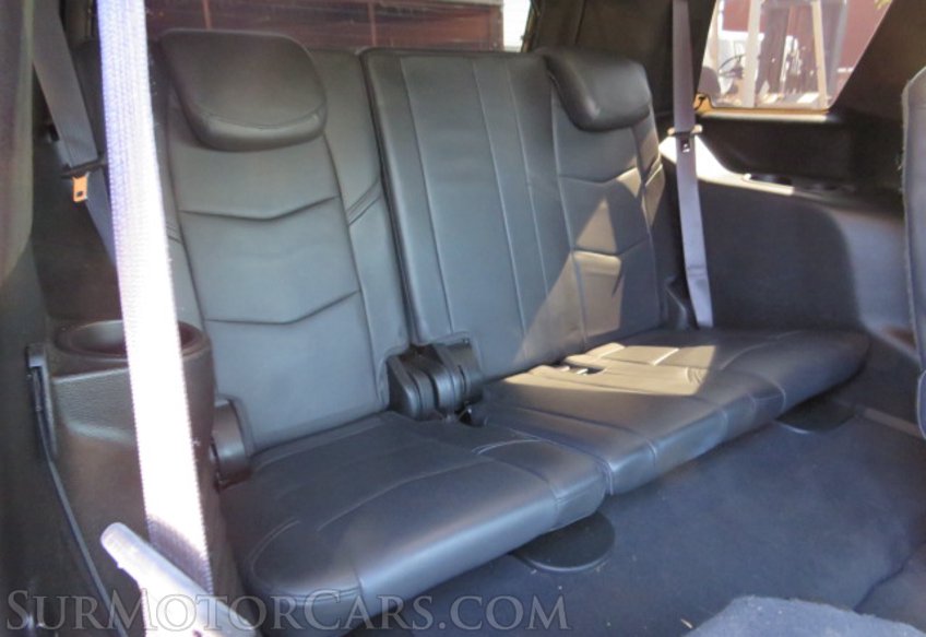 2017 Cadillac Escalade - Image 34