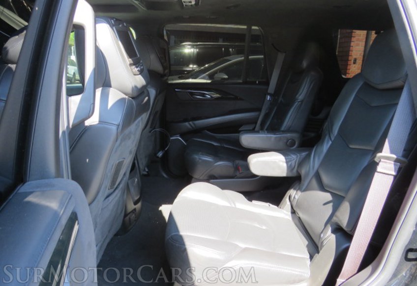 2017 Cadillac Escalade - Image 31