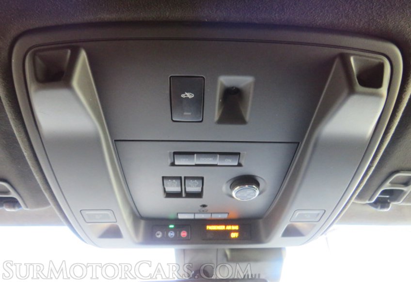 2017 Cadillac Escalade - Image 58