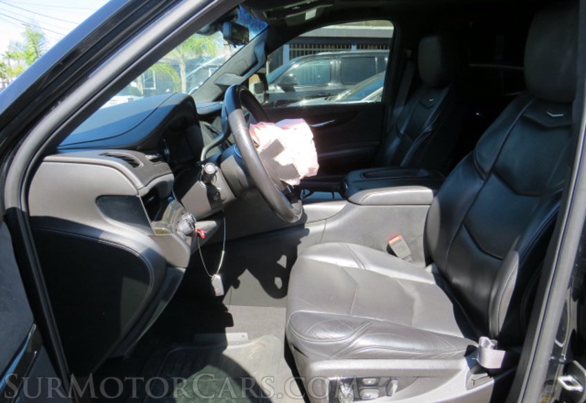 2017 Cadillac Escalade - Image 25