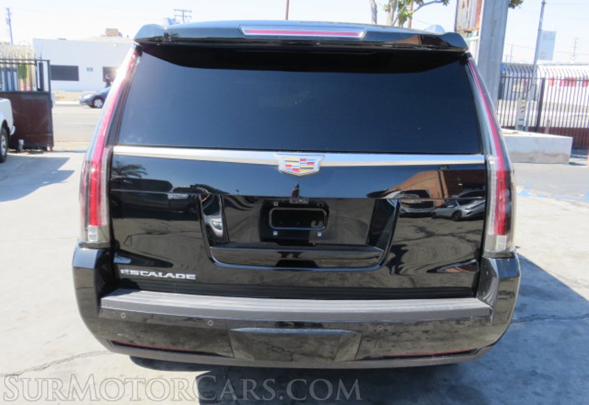2017 Cadillac Escalade - Image 10