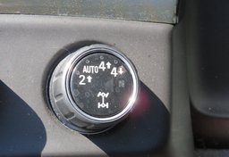 2017 Cadillac Escalade - Image 42