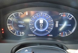 2017 Cadillac Escalade - Image 35