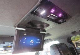 2017 Cadillac Escalade - Image 59