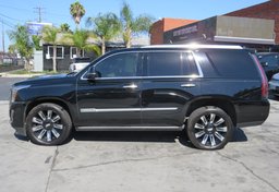 2017 Cadillac Escalade - Image 11