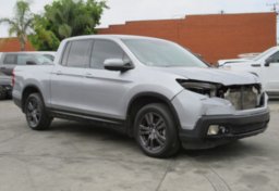 2018 Honda Ridgeline - Image 4