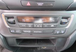 2018 Honda Ridgeline - Image 40