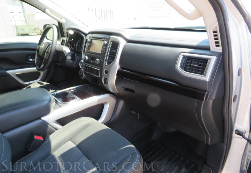 2017 Nissan Titan - Image 32