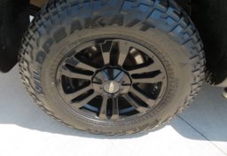 2017 Nissan Titan - Image 63