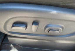 2017 Nissan Titan - Image 59