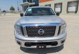 2017 Nissan Titan - Image 11