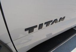 2017 Nissan Titan - Image 24