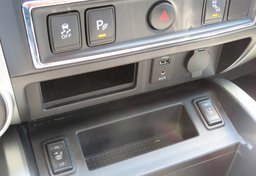 2017 Nissan Titan - Image 52