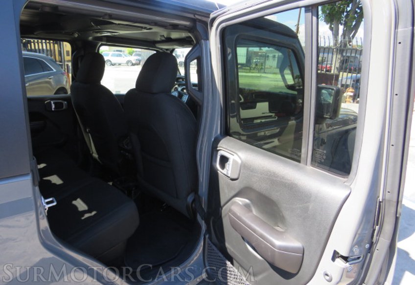 2020 Jeep Gladiator - Image 26