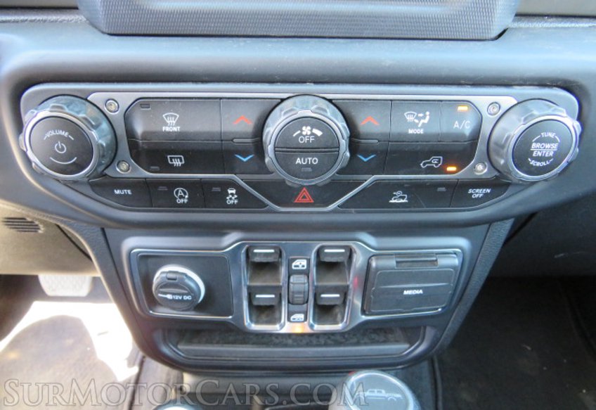 2020 Jeep Gladiator - Image 40