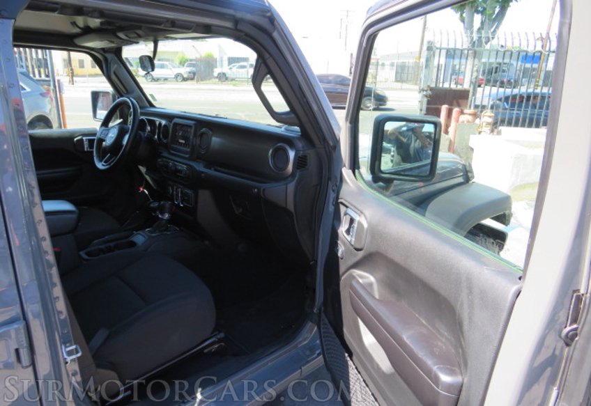 2020 Jeep Gladiator - Image 24