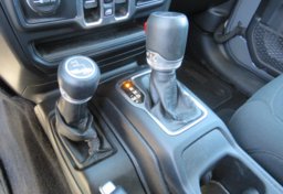 2020 Jeep Gladiator - Image 39