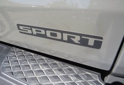 2020 Jeep Gladiator - Image 14