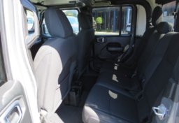 2020 Jeep Gladiator - Image 33