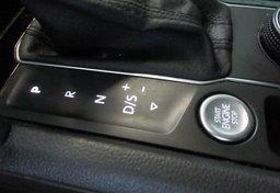 2021 Volkswagen Atlas - Image 46