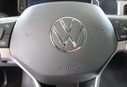 2021 Volkswagen Atlas - Image 40