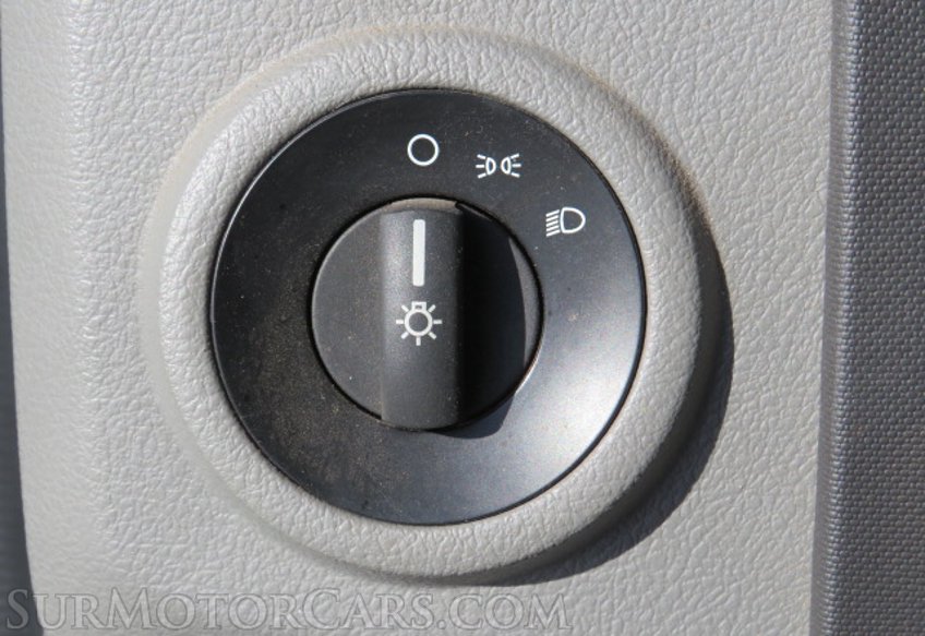 2019 Ford E-Series Cutaway - Image 22