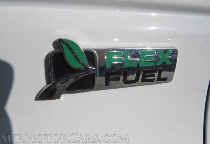 2019 Ford E-Series Cutaway - Image 28